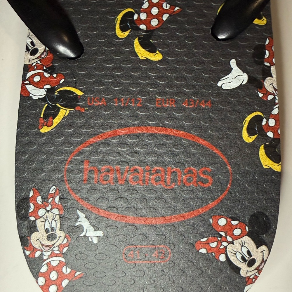Havaianas Black and Red Minnie Mouse Flip Flops - Picture 5 of 9